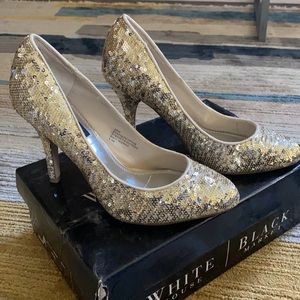 White House l Black Market Gold Sequin Pumps Heels